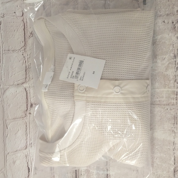 Good American Essentials Boyfriend Thermal Henley Waffle Knit Bone NWT 5/6 Sz 2X - Picture 8 of 11